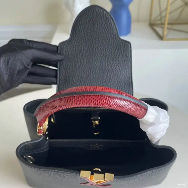 Bags LV 2110YA0122 0515